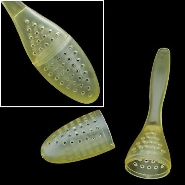 Tadpole Shaped Plastic Teaspoon Tea Strainer Tea Infuser Filter (Random Color)