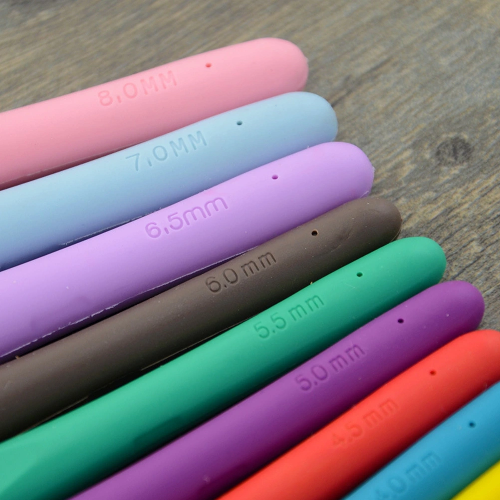 11pcs Single Head Crochet Hook Handle Crochet Hook Knitting Crochet Needle Woolen Knitting Tools (2mm 2.5mm 3mm 3.5mm 4mm 4.5mm 5mm 5.5mm 6mm 7mm 8mm)