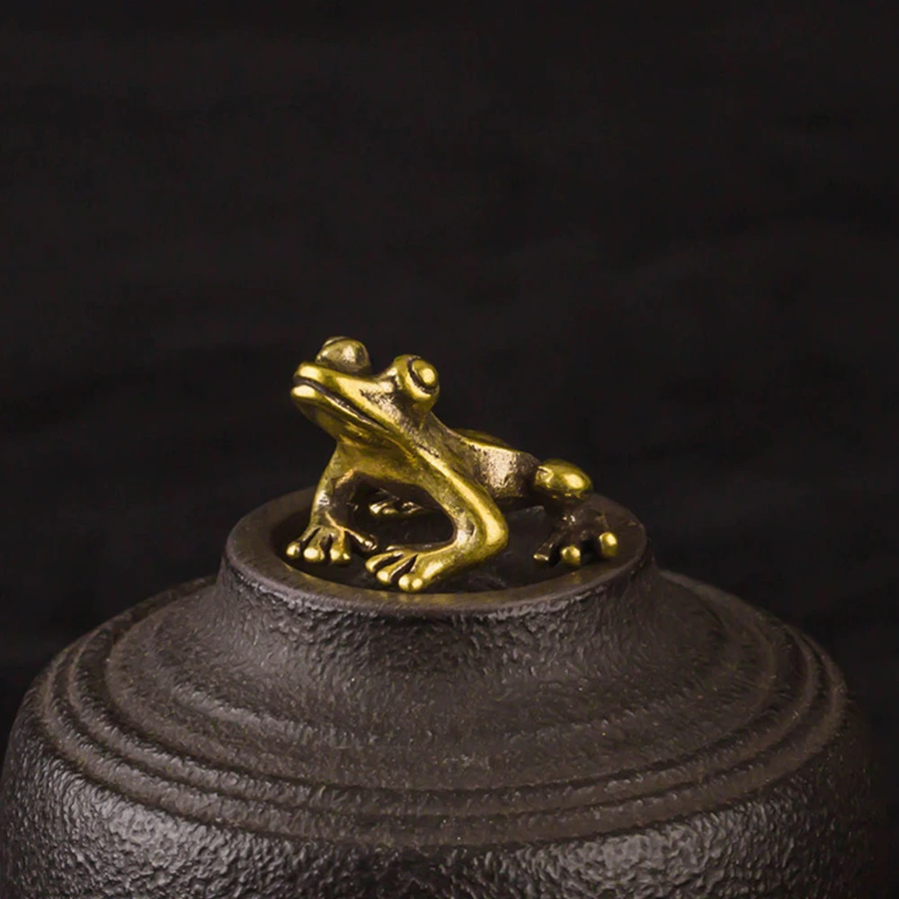 2Pcs Vintage Toad Ornament Toad Figurine Meditation Tabletop Decoration (Bronze)