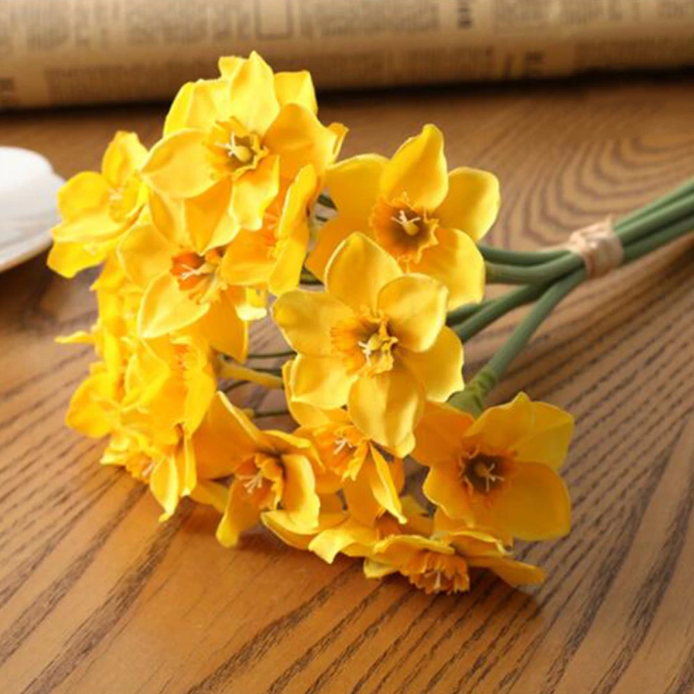 1 Bunch Simulated Flower Adornment Lifelike Flower Ornament Photography Props Artificial Flower for Indoor Home Decoration (Yellow)