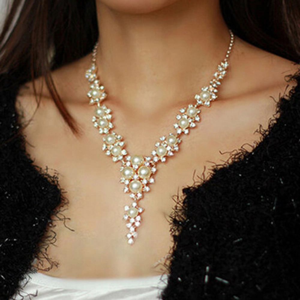 Women's Brilliant Crystal Pearl Necklace Charms Pendant Chain Necklace