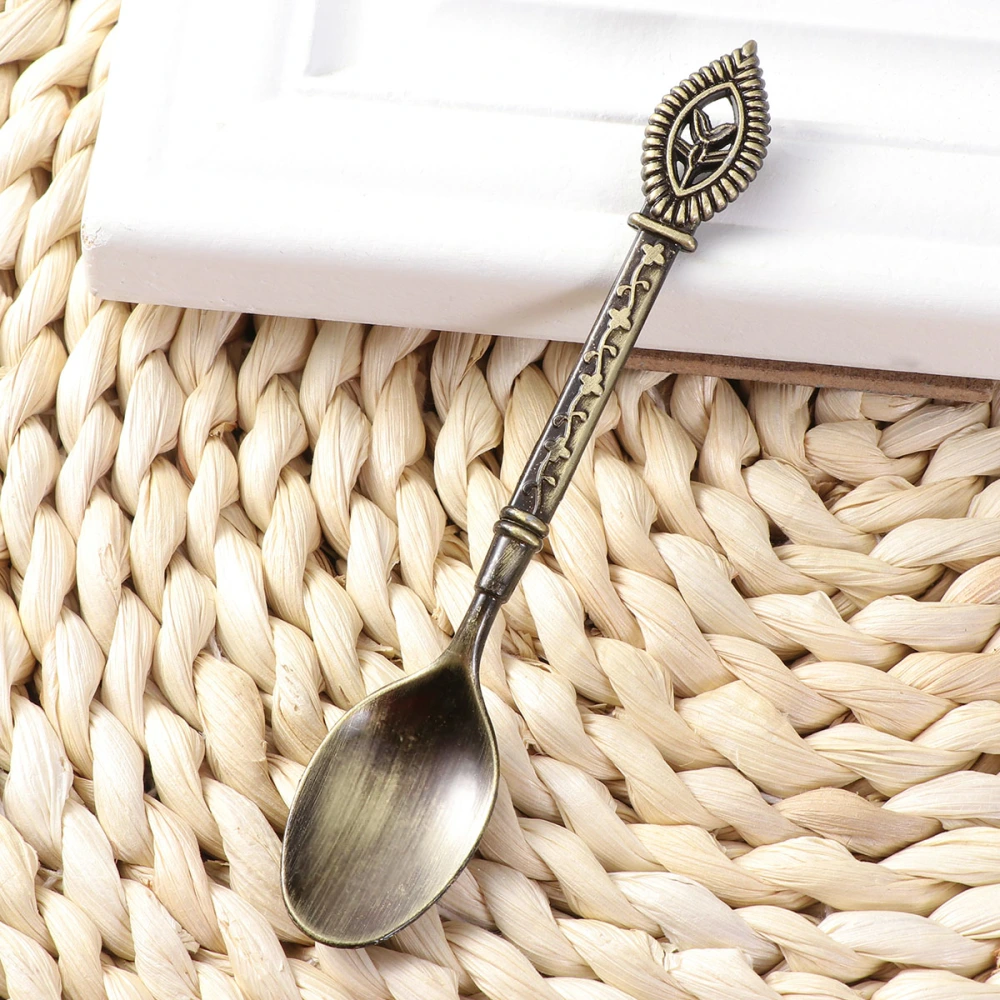 5 Pcs Occident Court Style Retro Coffee Spoons Western Cutlery Set Creative Carved Stirring Spoon for Coffee Ice Cream (Bronze)