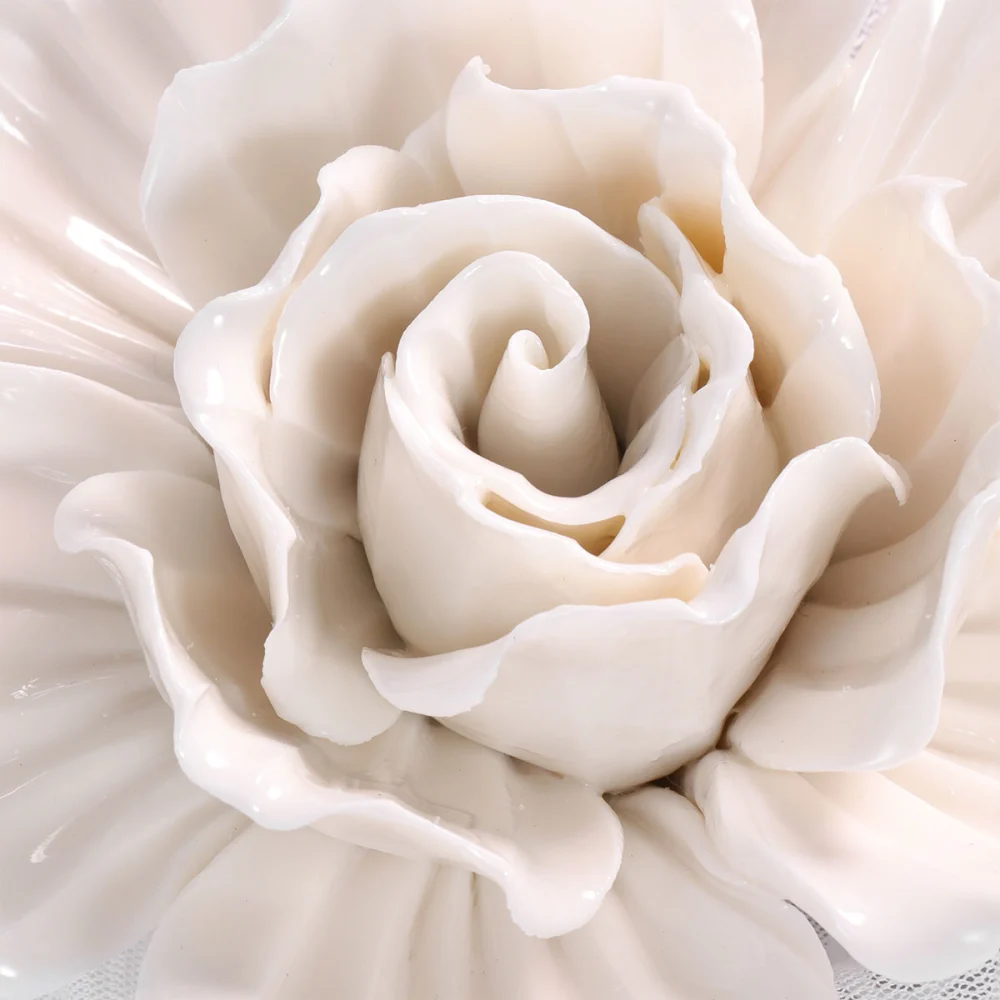 1pc Ceramic Flower Wall Hanging 3D Rose Ornament Wall Background Mural Hanging Decoration - Size S (White)