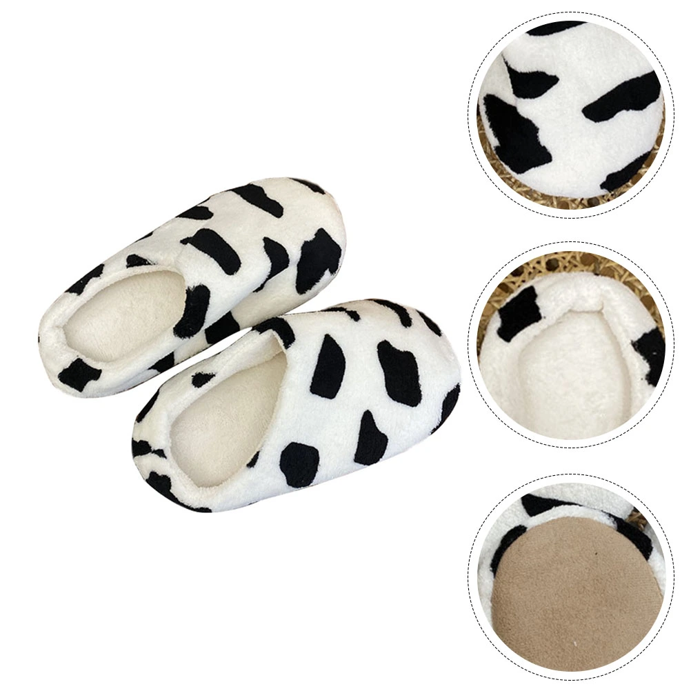 1 Pair of Cow Pattern Slippers Warm Slipper Students Slippers (Black,White)