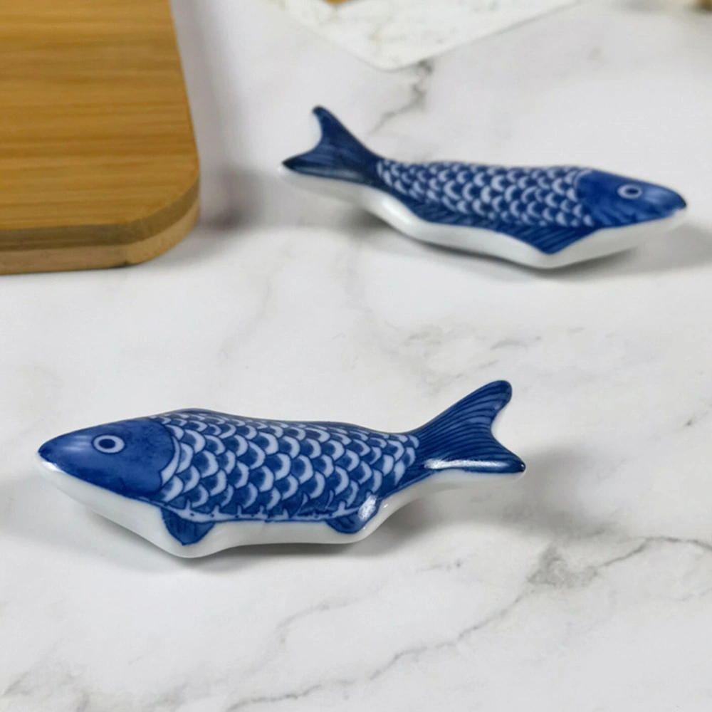 2Pcs Ceramic Chopstick Stand Lovely Fish Shape Chopstick Holder Decorative Tableware Rack