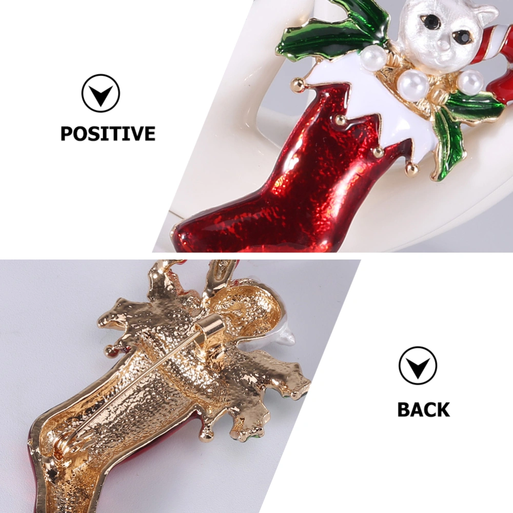 1Pc Christmas Sock Cat Shaped Brooch Creative Alloy Oil Drop Breastpin (Red)