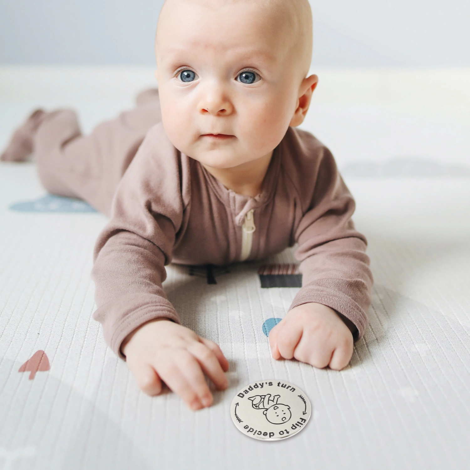 2pcs Flipping Decision Coin Double-sided Decision Coin New Baby Gift for Baby Parents