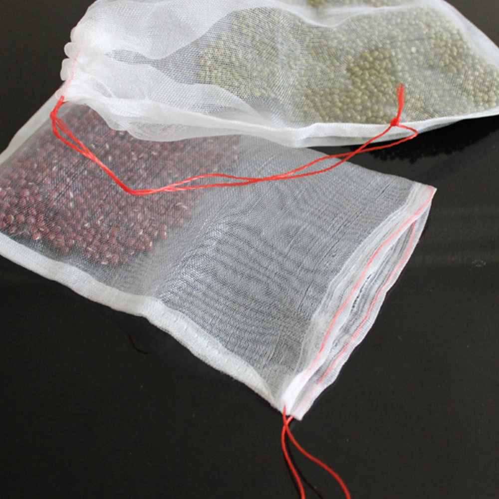 100pcs Nylon Bag Insect-Proof Practical Simple Net Mesh Bag Fruit Tree Bag (35x55cm)