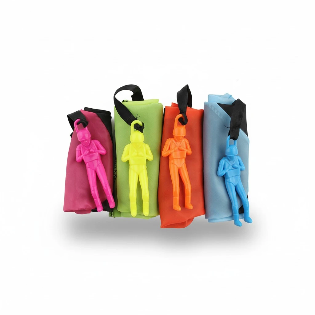 Free Hand Throw Mini Soldier Parachute Toy Classic Fly Toys for Kids Childrens Outdoor Sports