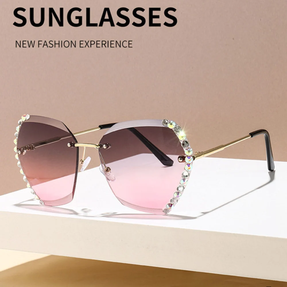 1Pc Fashion Sunglasses Crystal Party Glasses UV Protection Glasses Delicate Eyewear Accessories (Golden Pink Grey)