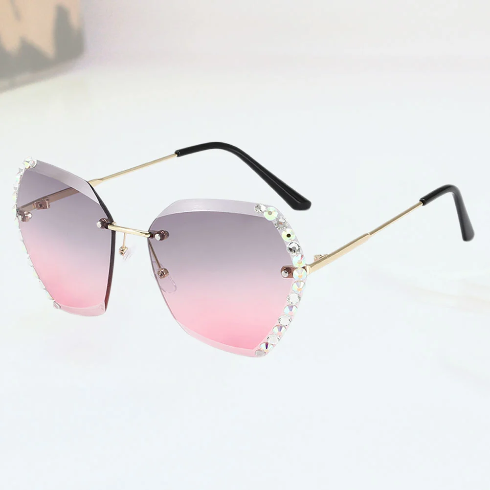 1Pc Fashion Sunglasses Crystal Party Glasses UV Protection Glasses Delicate Eyewear Accessories (Golden Pink Grey)