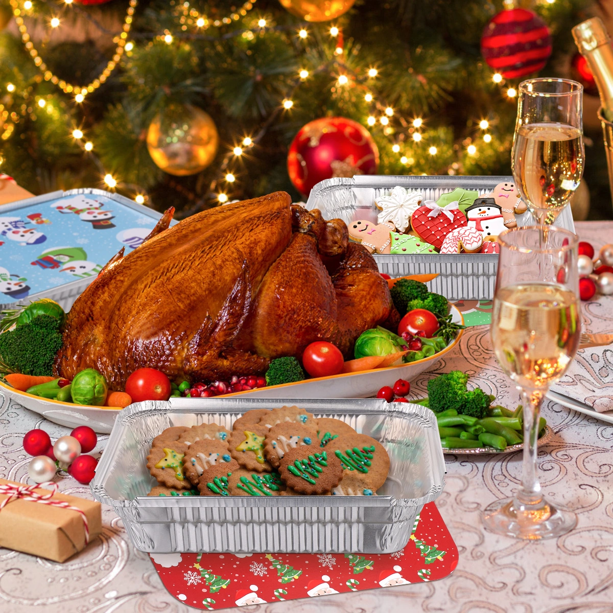 Yardwe 20pcs Christmas Foil Pans with Lids Disposable Food Containers Rectangular Foil Pans with Covers for Baking Cooking Heating (4 Lid Patterns, 5 for Each)