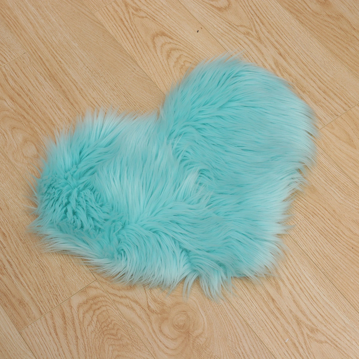 40x50cm Heart-shaped Plush Rug Floor Mat Carpet for Living Room Bedroom Kids Room (Light Blue)