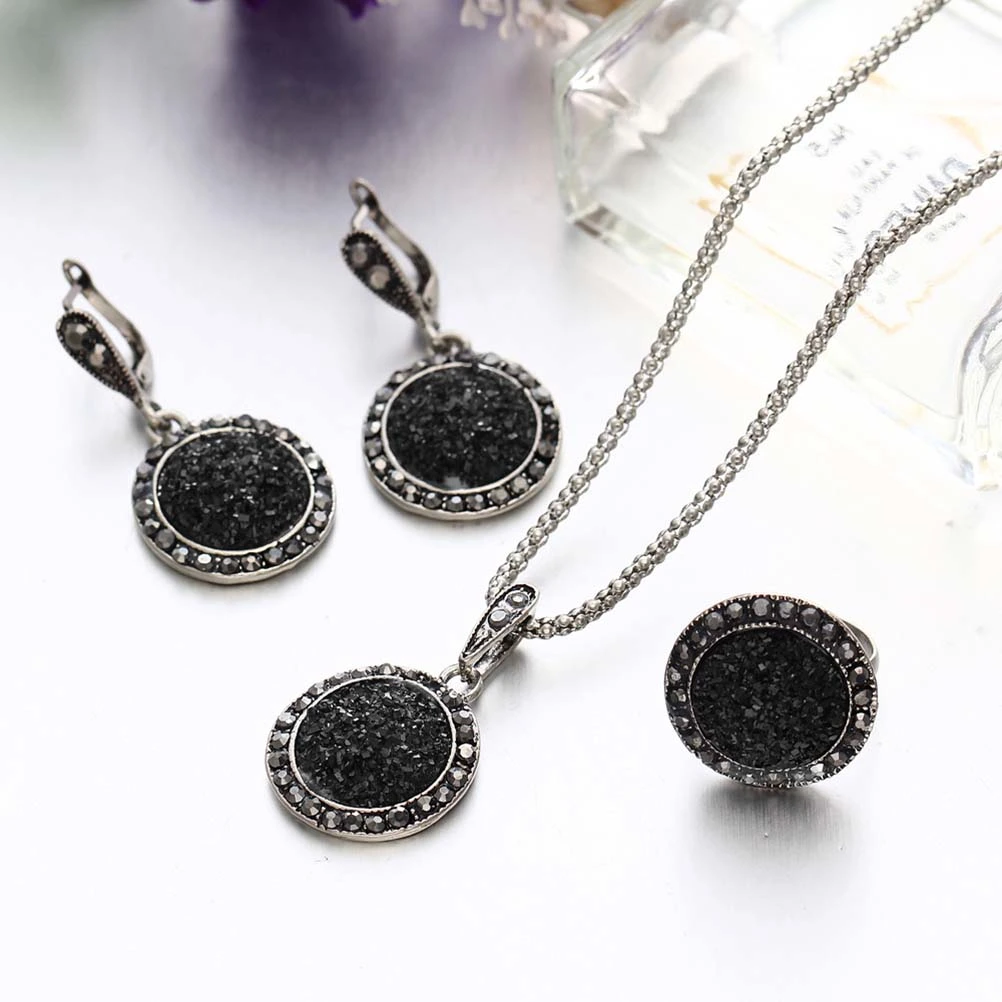 4PCS Black Round Crushed Stones Resin Necklace Earrings Ring Set Suit (Black)