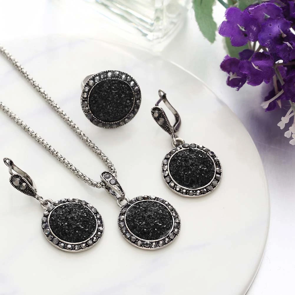 4PCS Black Round Crushed Stones Resin Necklace Earrings Ring Set Suit (Black)