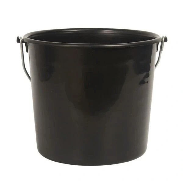 Portable Bucket Calf Feeding Bucket Plastic Feed Bucket Handheld Calf Feed Bucket