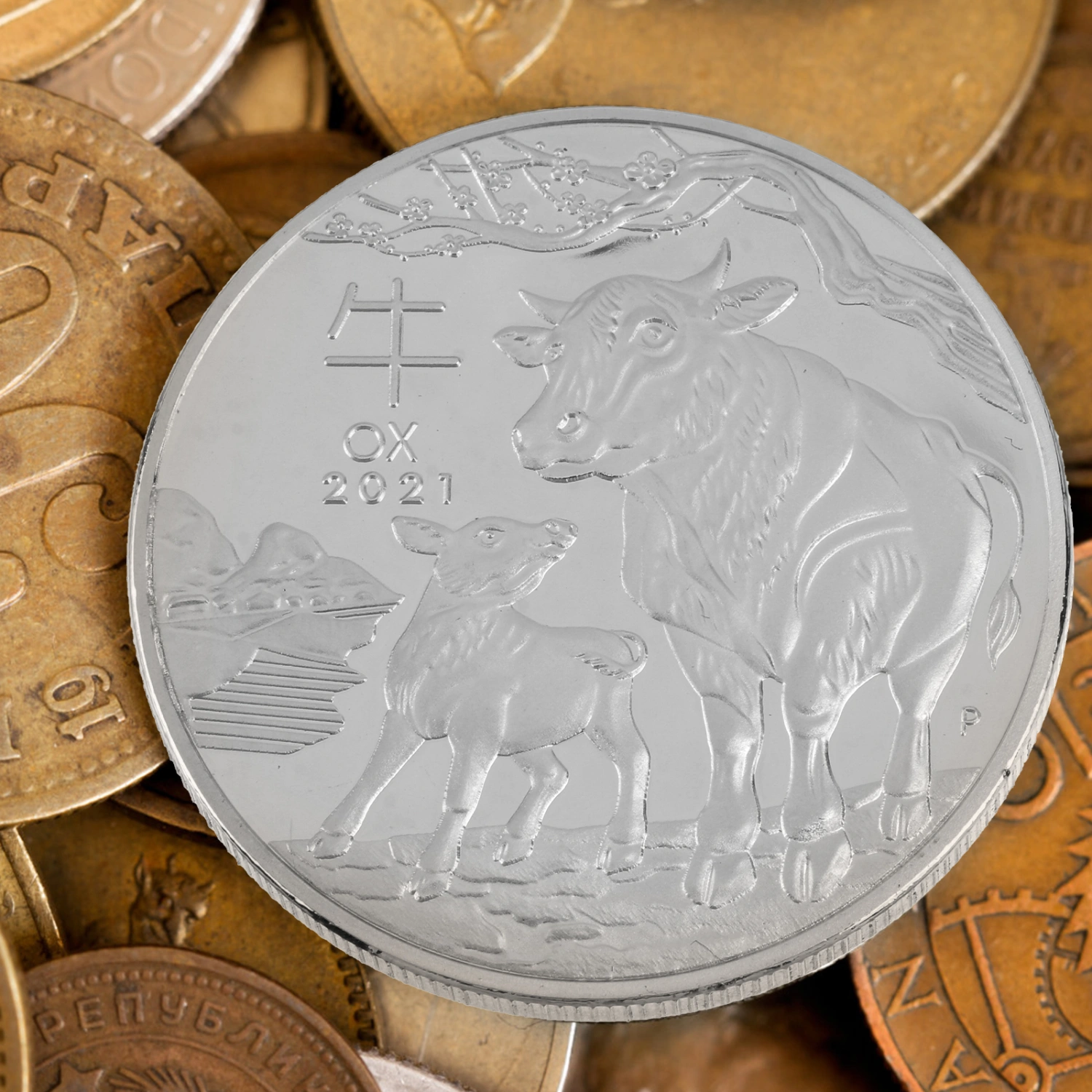 1pc 2021 Year Commemorative Coin Steel Core 2021 Ox Year Souvenir Coin (Silver)