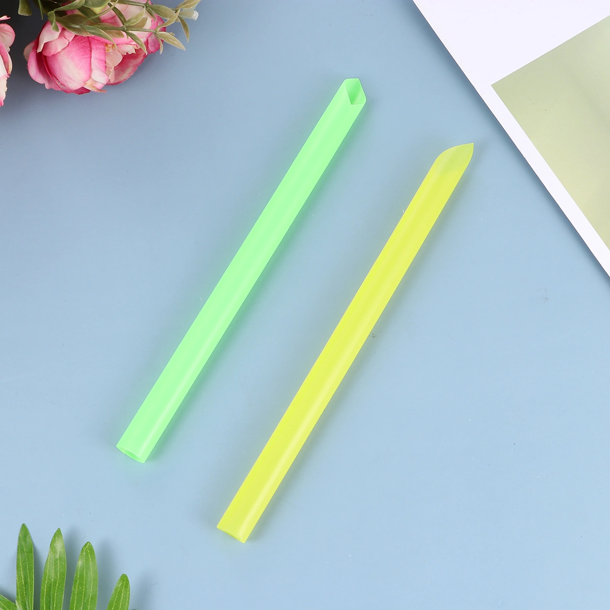 100pcs Disposable Straws Large Diameter Drinking Straws One-off Milk Tea Beverage Straws Pipettes for Shop Store (Colorful)