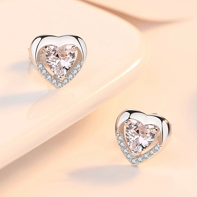 Temperament Wild S925 Silver Heart-shaped Ear Studs Female