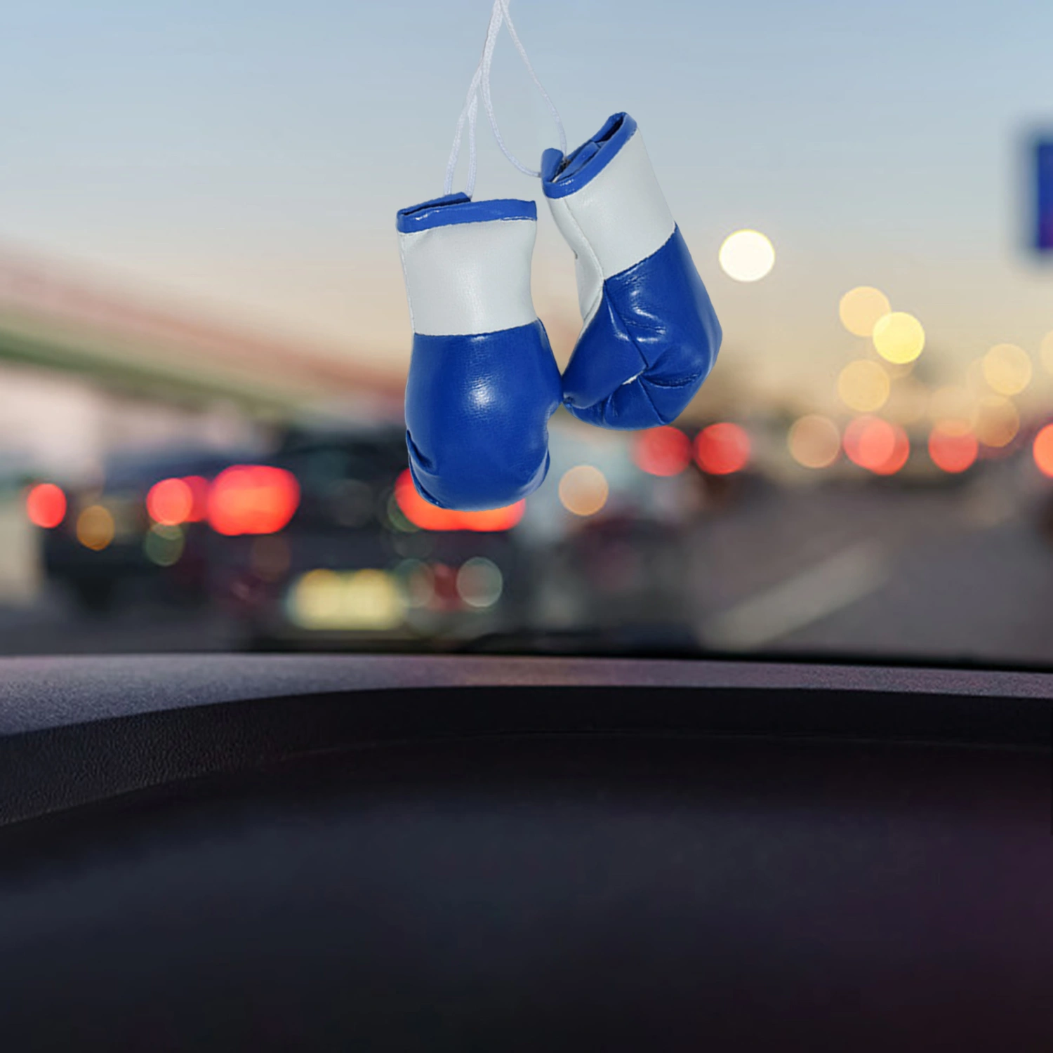 1 Pair Mini Boxing Gloves Pendant Car Rearview Mirror Decoration Mini Cute Simulation Plastic Gloves Hanging Ornament Display Car Interior Accessories