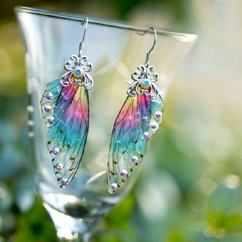 Fairy Rainbow Gradient Resin Butterfly Wing Drop Earrings for Women Rhinestone Glitter Simulation Insect Dangle Earrings Jewelry