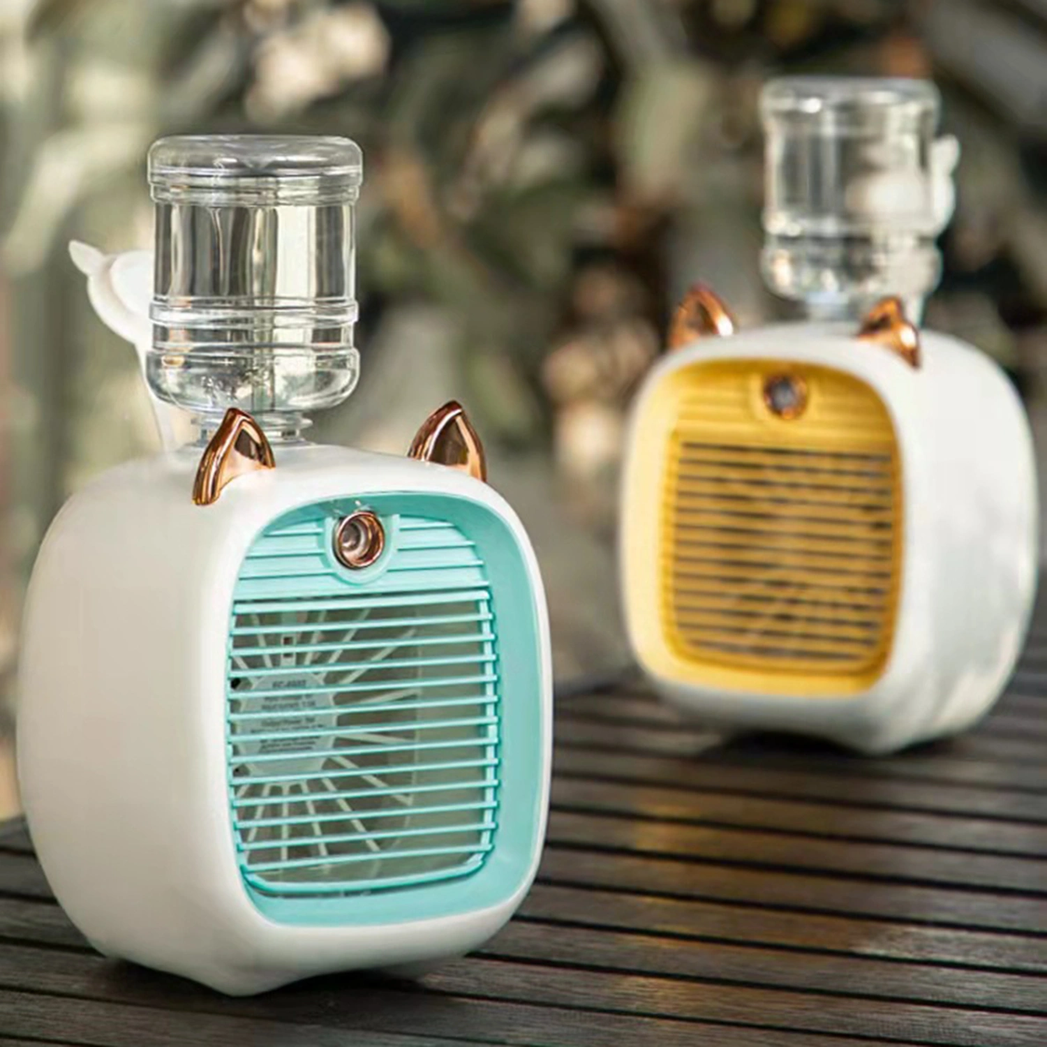 1 Set 1200mAh 3 Speeds Intermittent/Continuous Misting Cute Shape Small Fan Mute Strong Wind USB Rechargeable Desktop Fan for Office