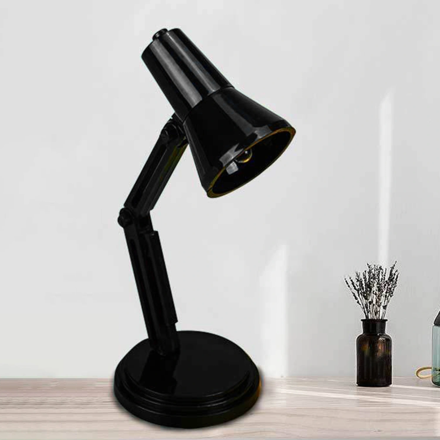 Desk Lamp Foldable Eye Protection Plastic Dormitory Desk Lamp for Students