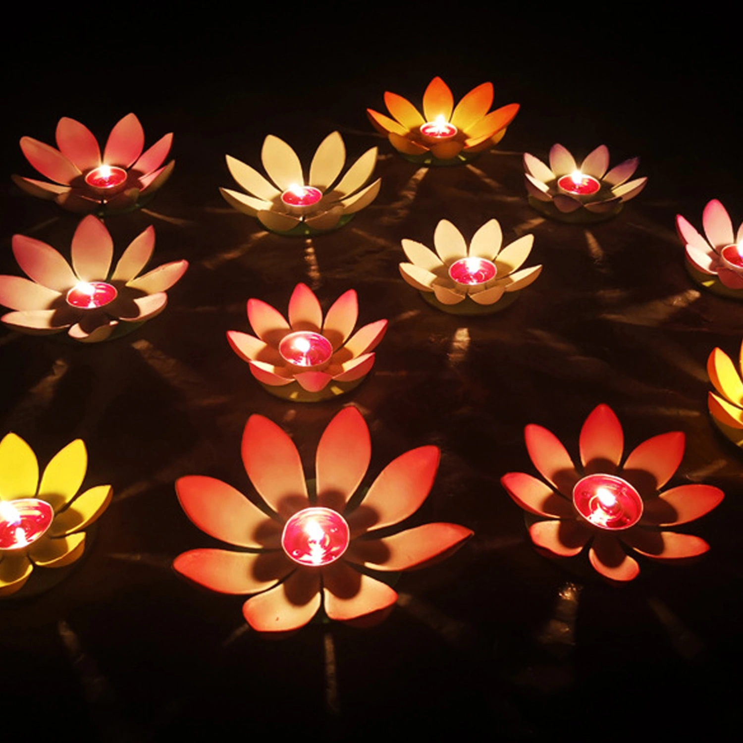 Floating Garden Pond River Candle Wishing Light Lotus Flower Lamp Festival Decor