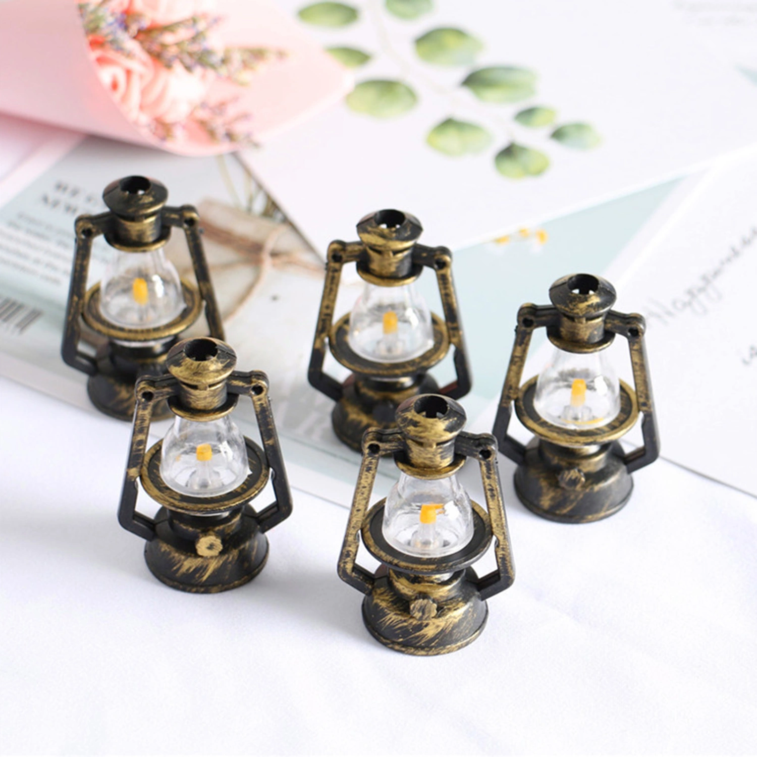 Dollhouse Kerosene Lamp Vintage Style Mini Plastic Retro Lantern Miniature Toy Kids Toy