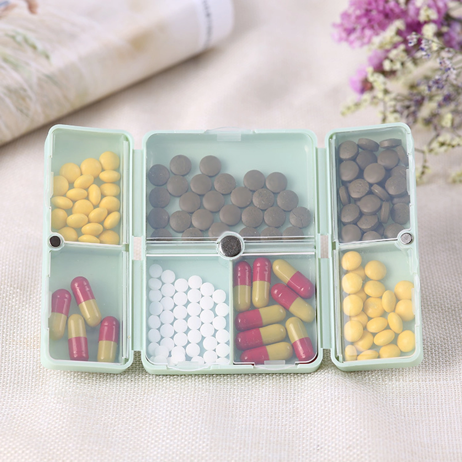 Pill Box Convenient 7-Compartment Design Pill Case Lightweight Portable Pill Organizer for Home Travel