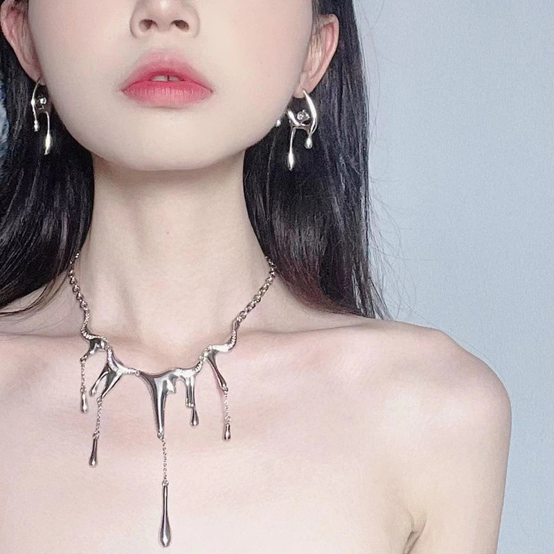 Strange Liquid Irregular Tassel Necklace