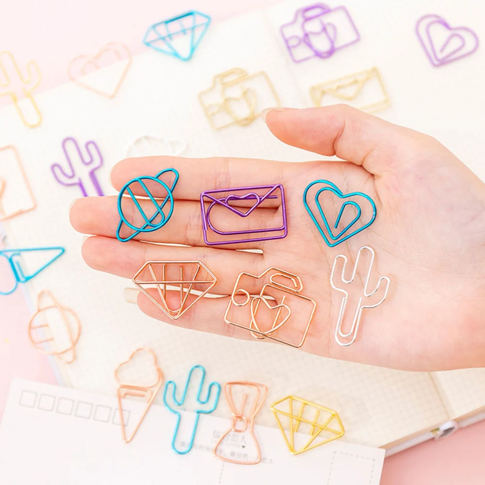 60Pcs Creative Paper Clips Hollow-out Paper Clips Adorable Paper Clips Colored File Paper Clips