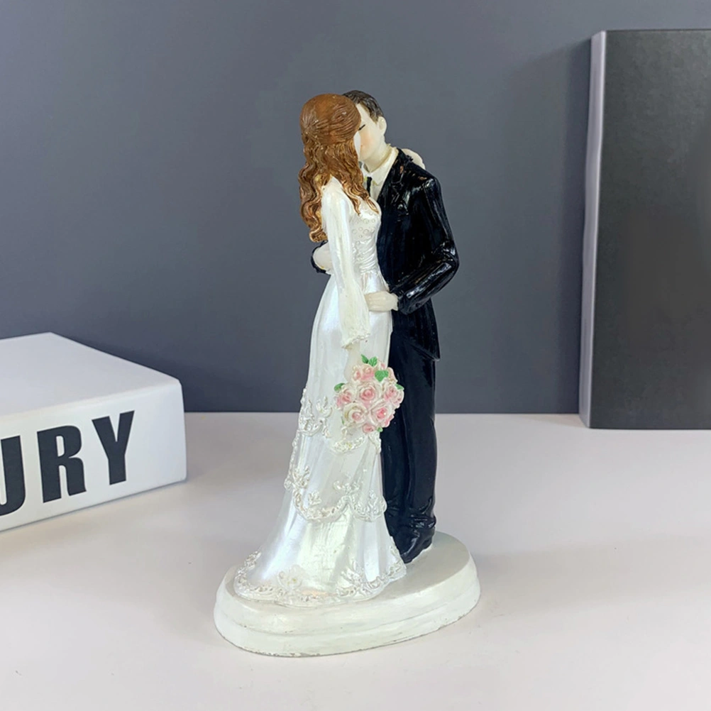Wedding Bride Groom Statue Resin Couple Decor Valentine Couple Craft Ornament
