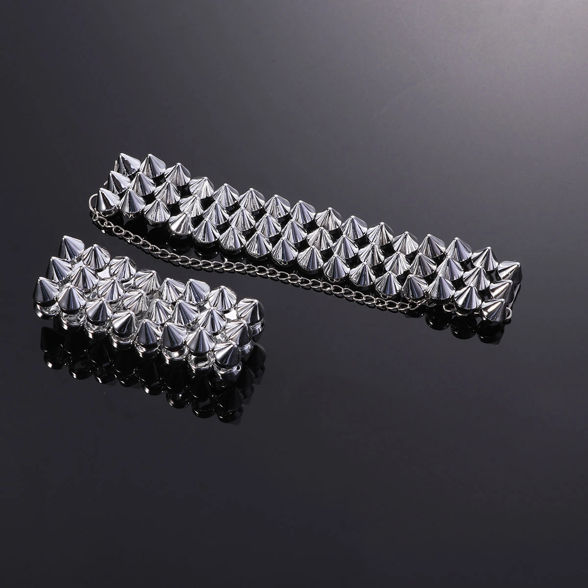 Spike Chocker Earring and Bracelet Set Metal Rivet Jewelry Set in Punk Style