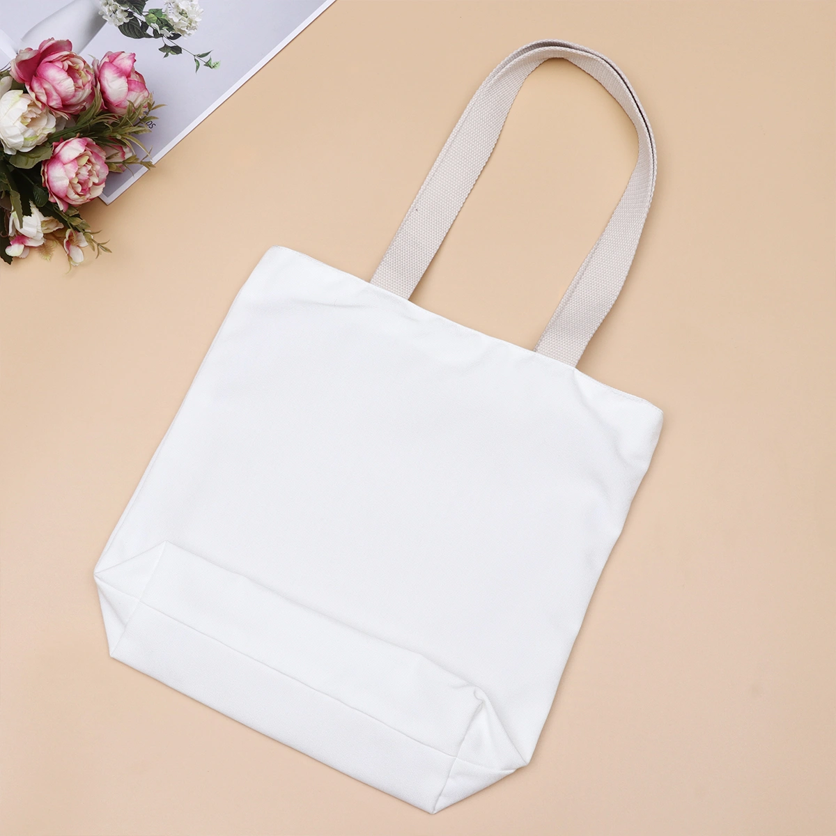 Giraffe with Glasses Design Canvas Shoulder Bag Fashion Shoulder Pouch Large Capacity Printing Storage Bag Shopping Pouch Portable Outdoor Tote Bag for Girls Woman Lady