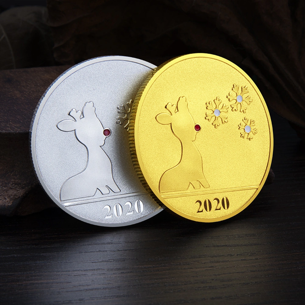 2pcs Christmas Commemorative Coin Collection Arts Souvenir Gift Badge Collection Adult Toy (Silver + Golden)