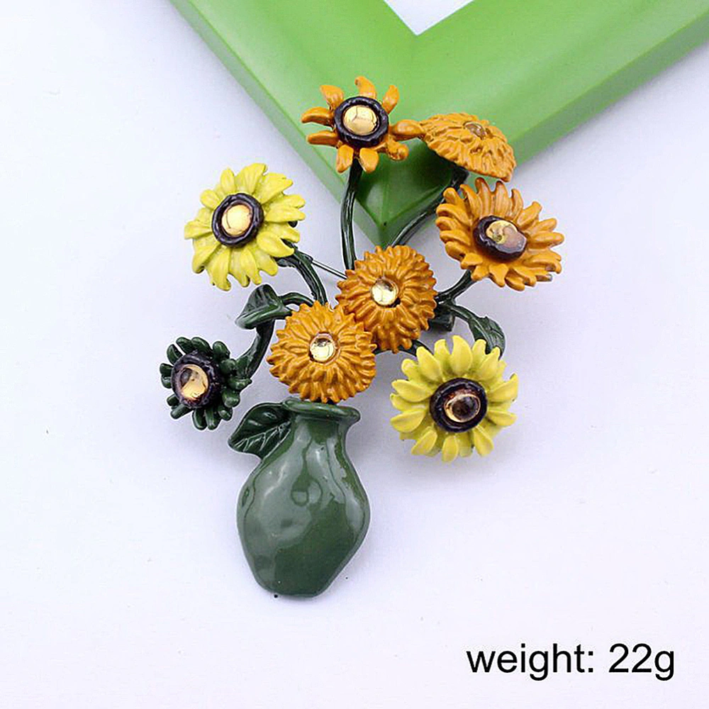 Creative Sunflower Brooch Delicate Alloy Flower Corsage Fashion Woman Breastpin Girl Adorable Clothes Pin