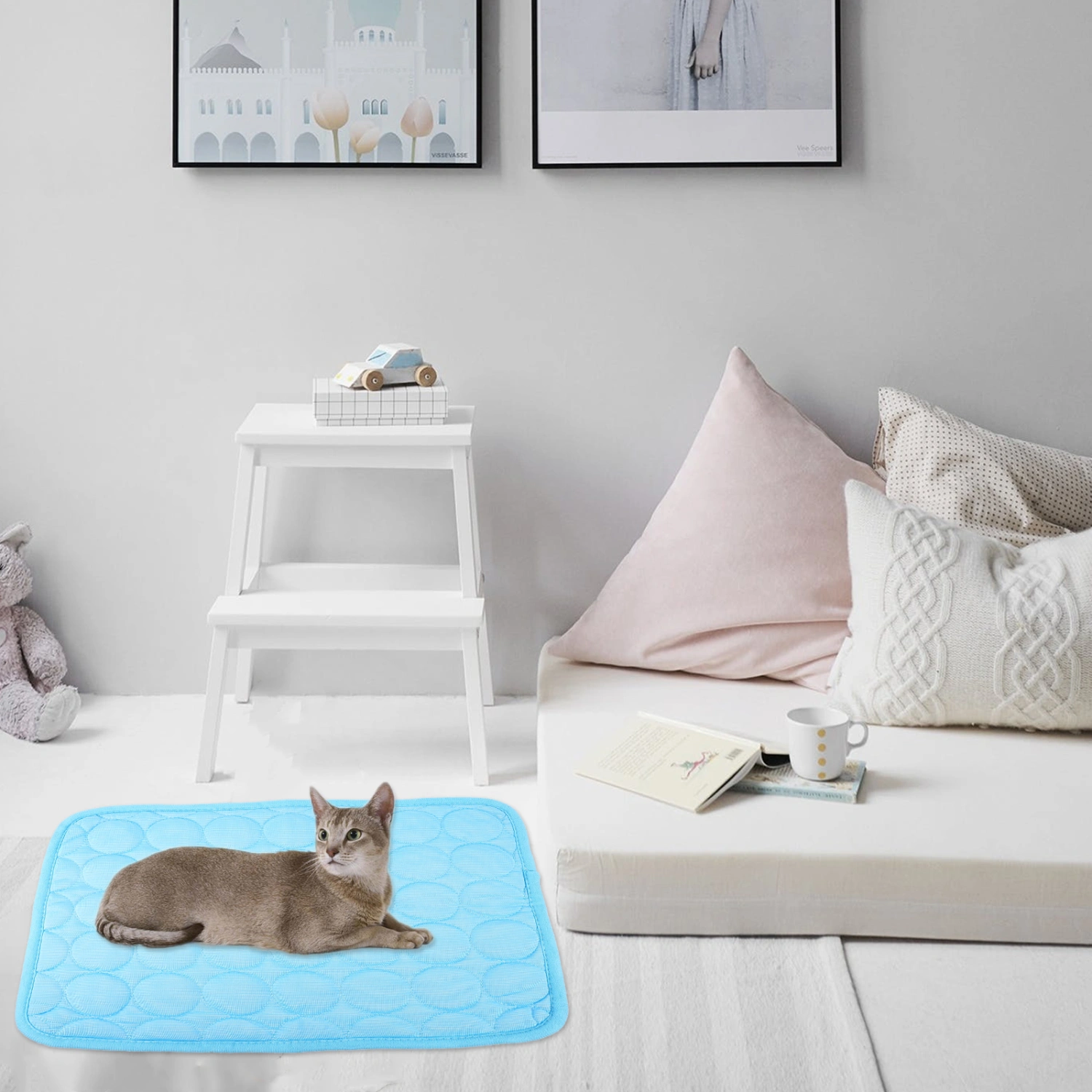 Pet Cooling Mat Pad Ice Silk Keep Cool in Summer Perfect for Dogs Cats