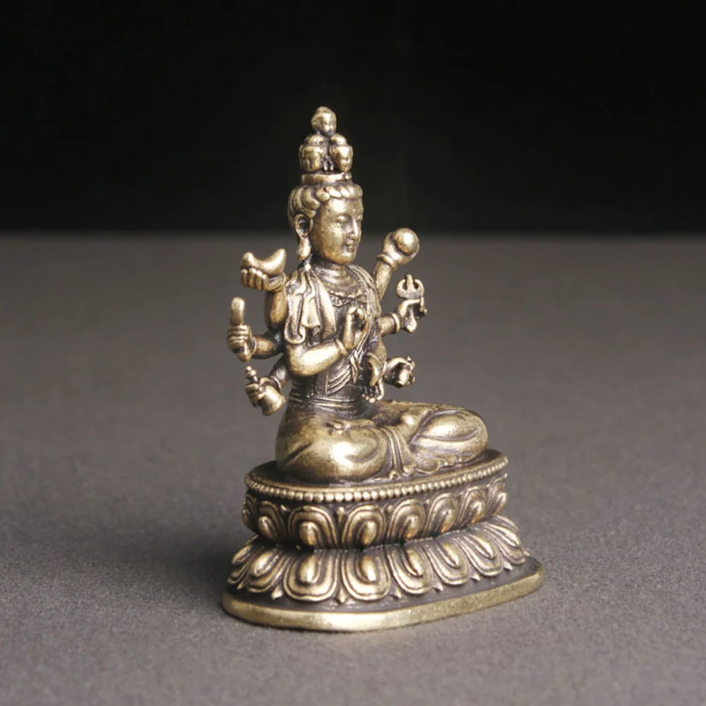 Retro Brass Guanyin Buddha Statue Desktop Decoration Brass Buddha Figurine Golden