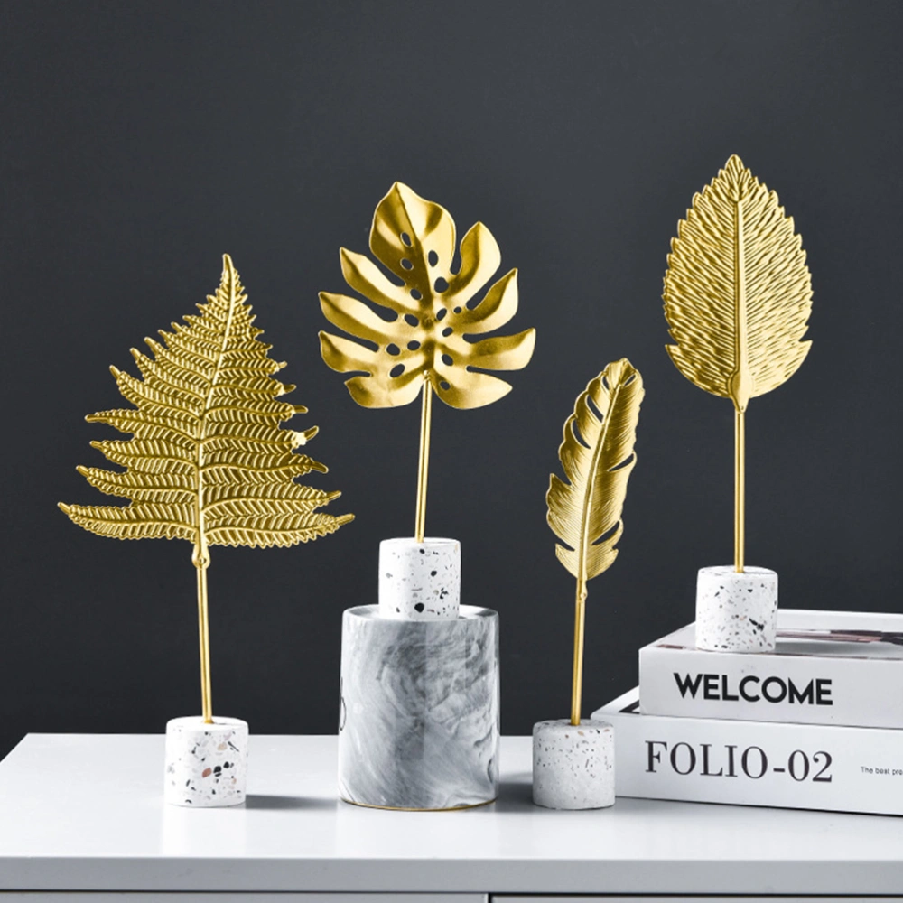 1Pc European Style Leaf Ornament Metal Desktop Decor Table Adornment (Golden)