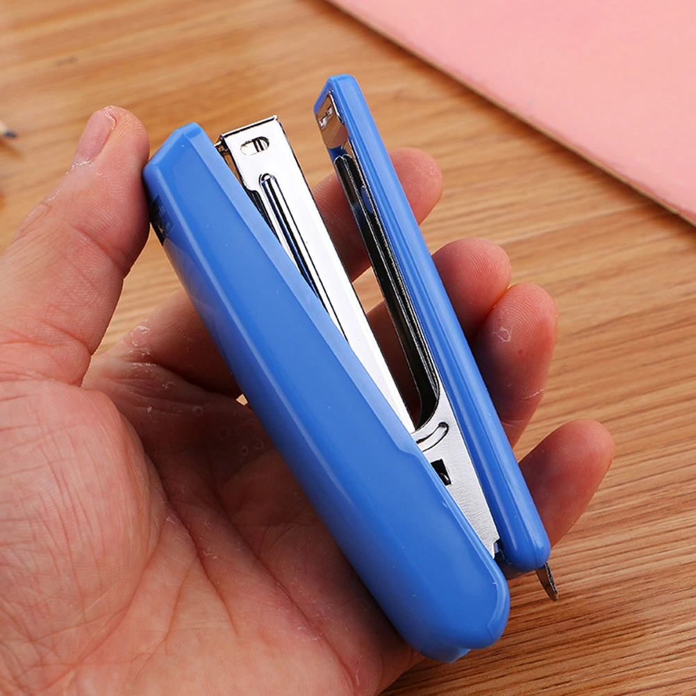 Household Desktop Staplers Classic Simple Metal Staplers Stationery Supplies for Home Office School Use Random Color without Staples