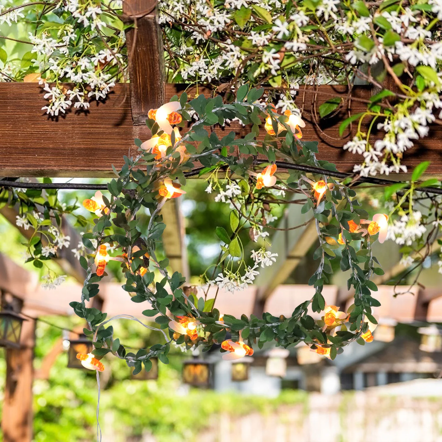 Artificial Vine LED String Lights Leaf Bee Lamp String for Garden Fairy String Light