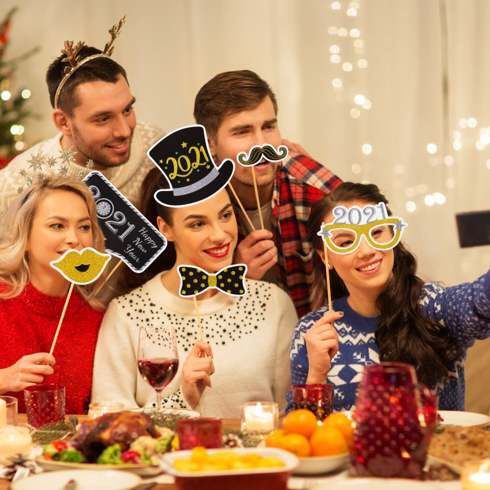 PRETYZOOM 20pcs New Year Photo Props Funny Festive Photo Booth Props New Years Eve Party Supplies Happy New Year Party Decorations