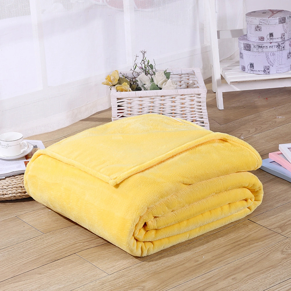 Thick Blankets Flannel Fleece Blanket Lightweight Warm Bed Blanket 100x140cm (Light yellow)