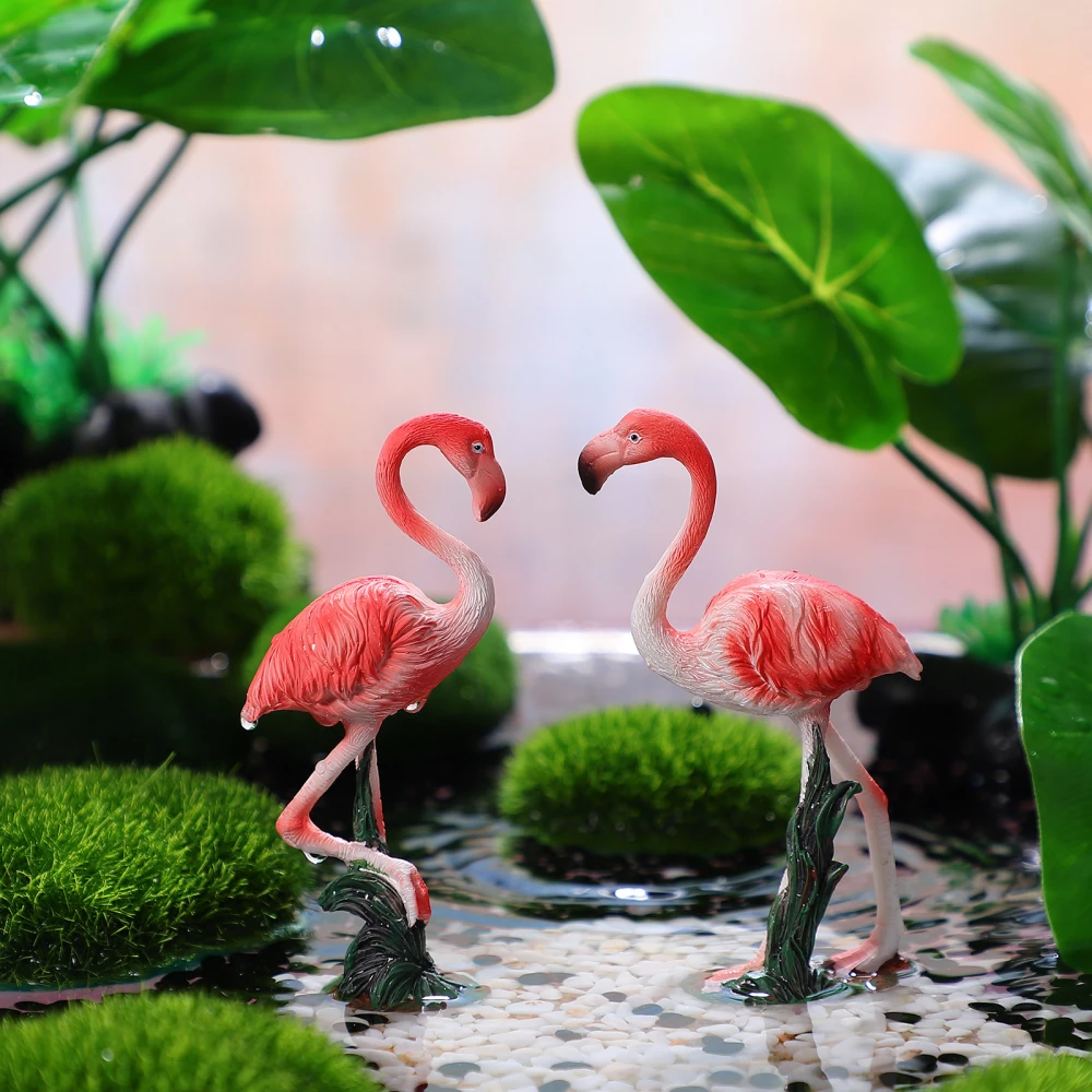 2PCS Resin Flamingo Garden Ornament Flamingo Figurine Outdoor Lawn Statues