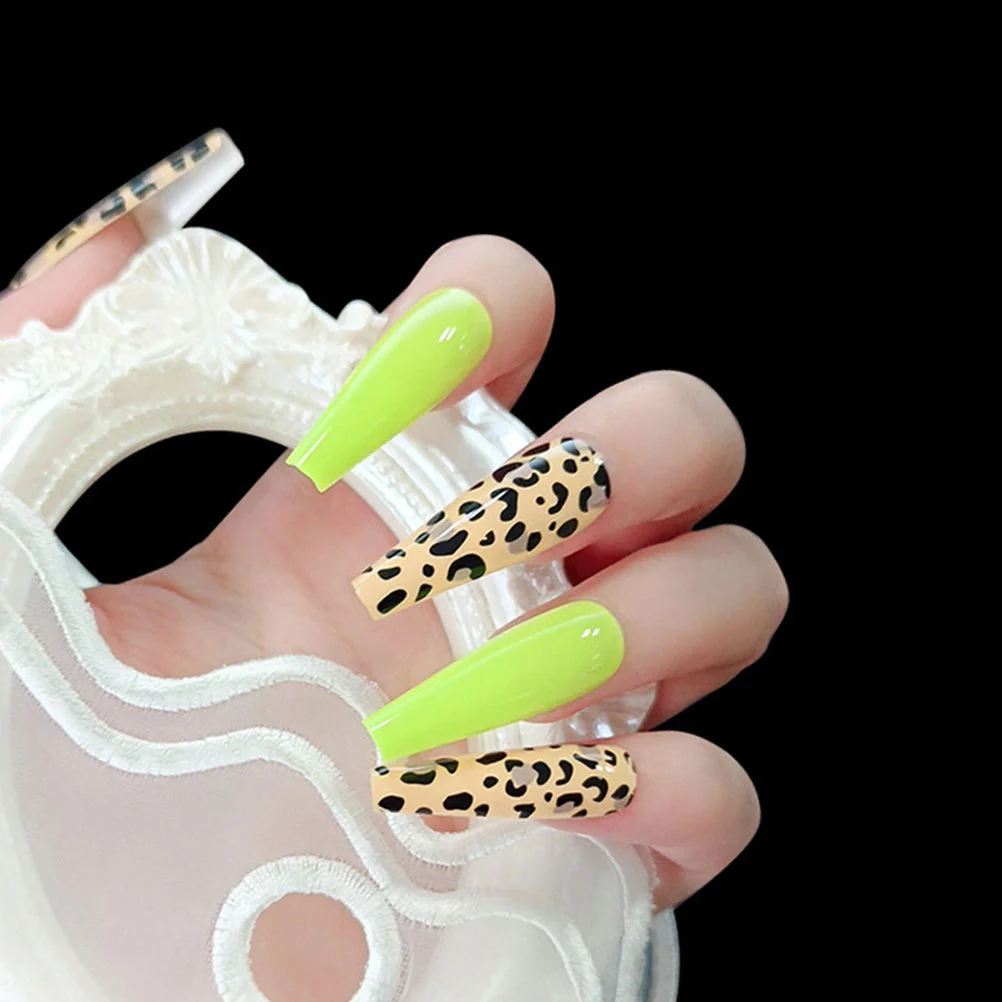 24pcs Fashion Long Fake Nails Full Cover False Nails Party Fake Nails for Women