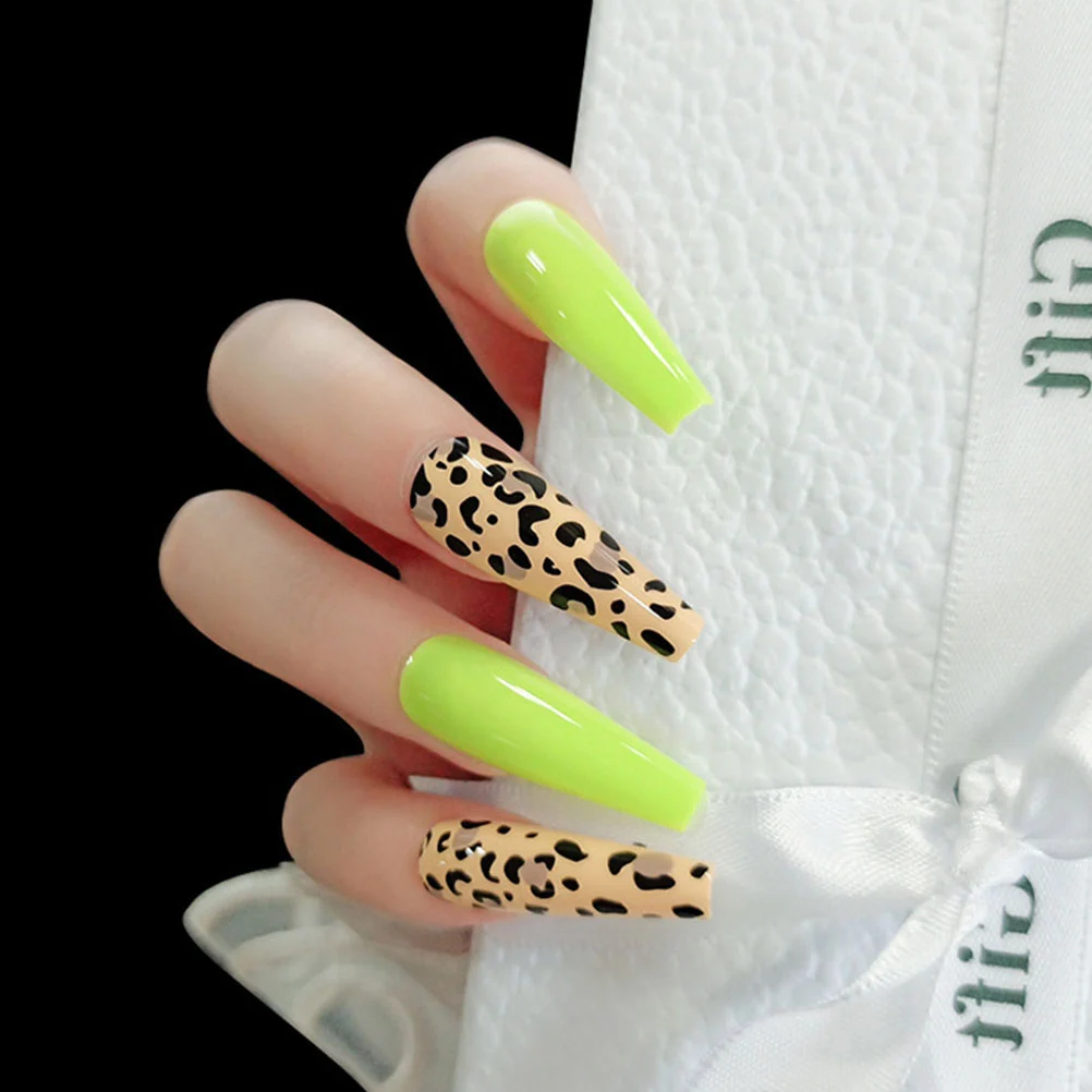 24pcs Fashion Long Fake Nails Full Cover False Nails Party Fake Nails for Women