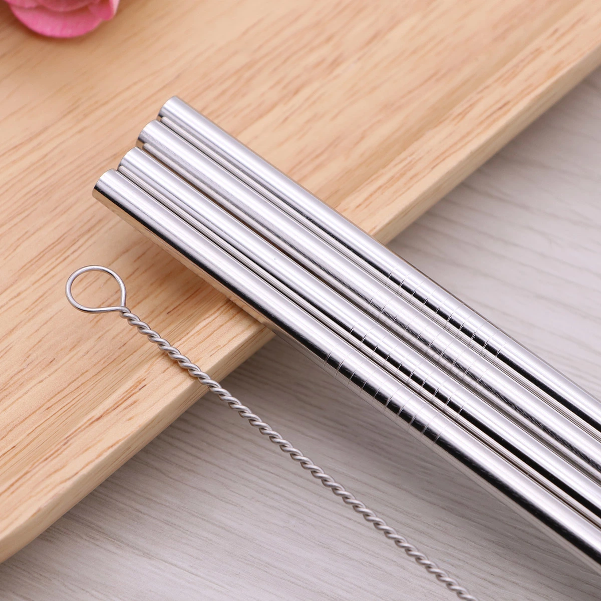 4pcs Stainless Steel Drinking Straws Reusable Straight Straws for 20oz with 1 Cleaners