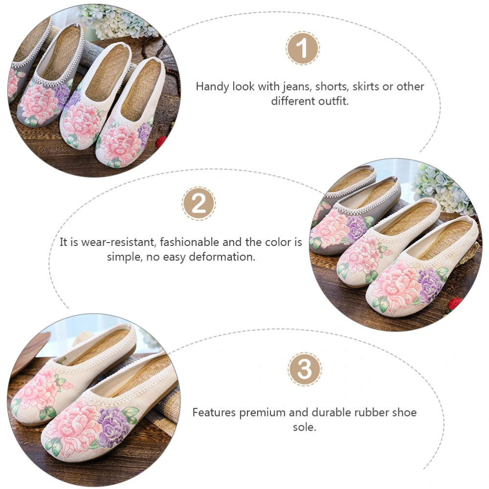 1Pair of Ethnic Style Flat Shoe Elegant Embroidery Shoe Female Cotton Flat Shoe