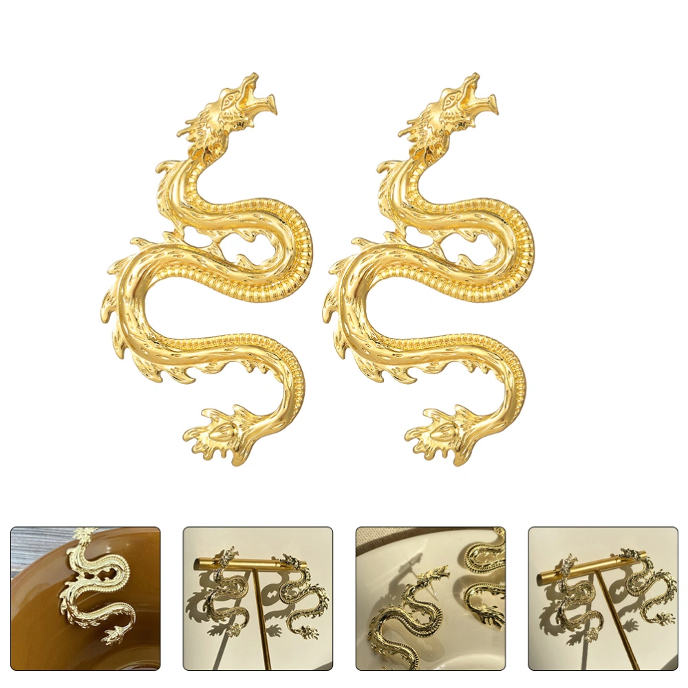 1 Pair of Stylish Ear Stud Decorative Earrings Dragon Shaped Ear Jewelry Golden